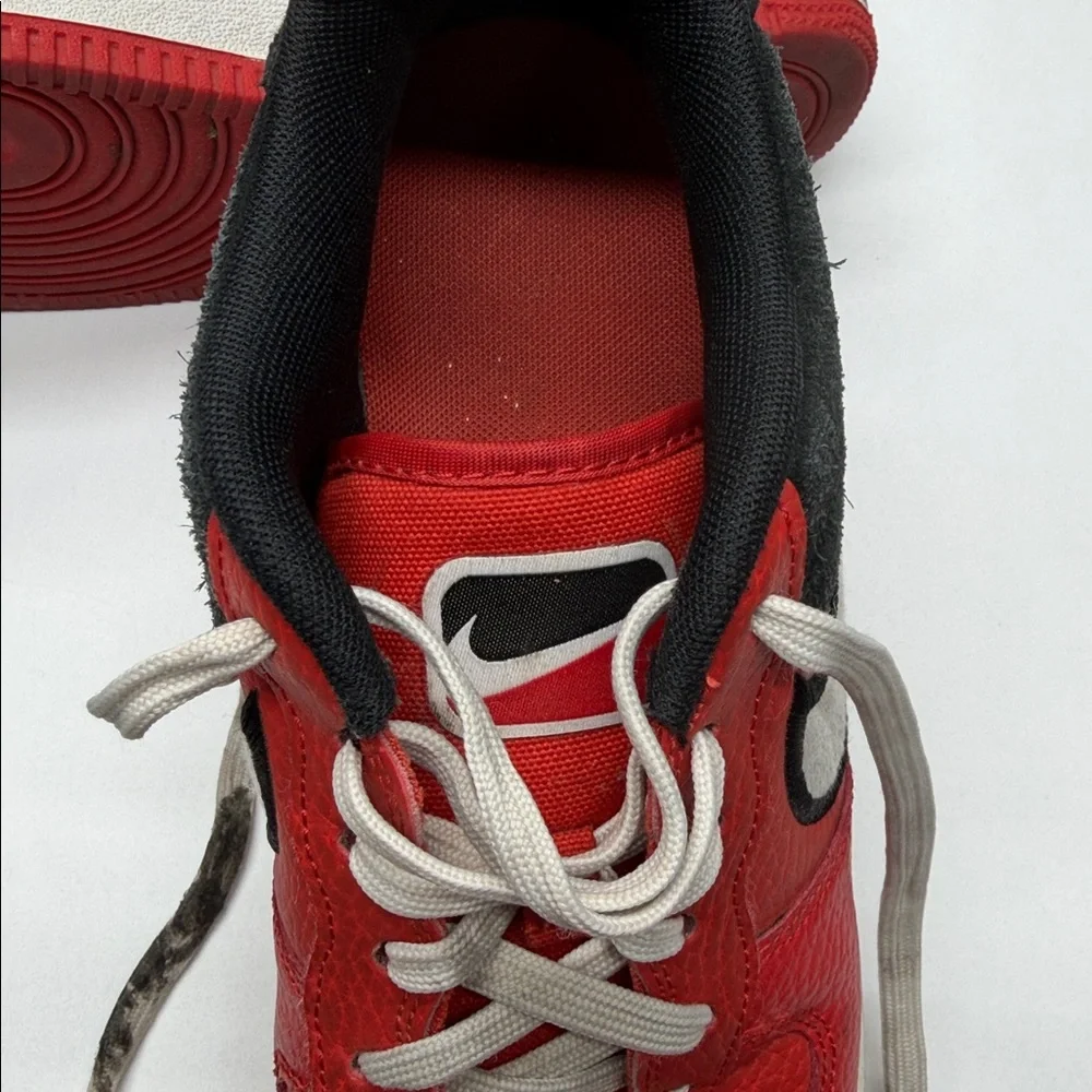 Nike Airforce 1 LV8 1 Mystic Red‎ Black 6 Youth